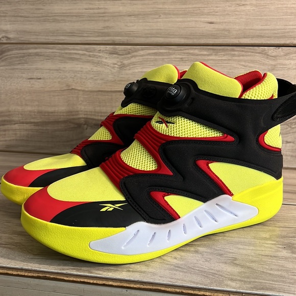 New Reebok Pump - Picture 3 of 11